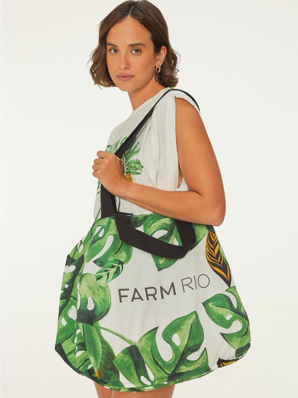 FARM RIO Green Leaf Print Tote with Black Straps